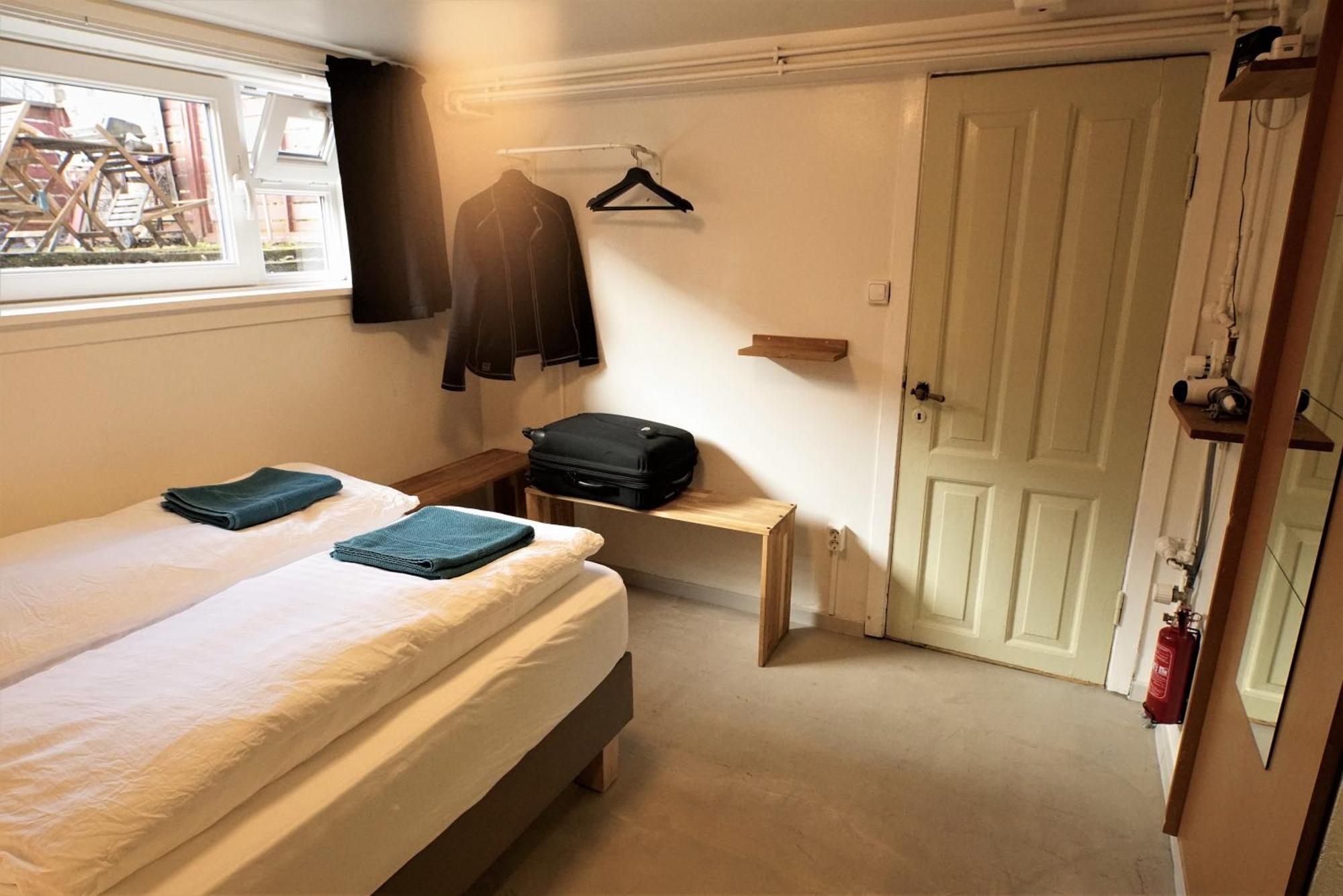 Main Street X-small, Ensuite Bathroom And Own Kitchen Apartment